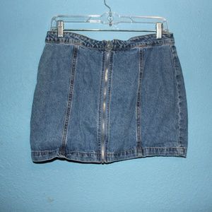 Forever 21 Front Zipper Denim Mini Skirt - Size 8